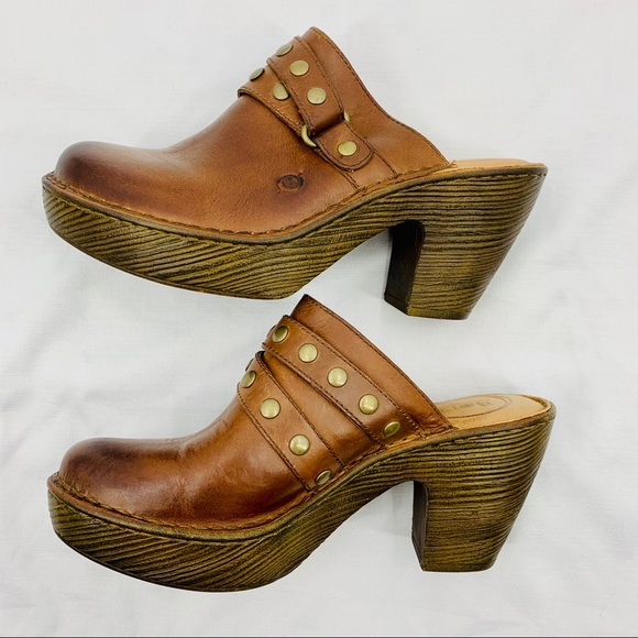 Born gold studded strap brown clogs - Picture 5 of 12